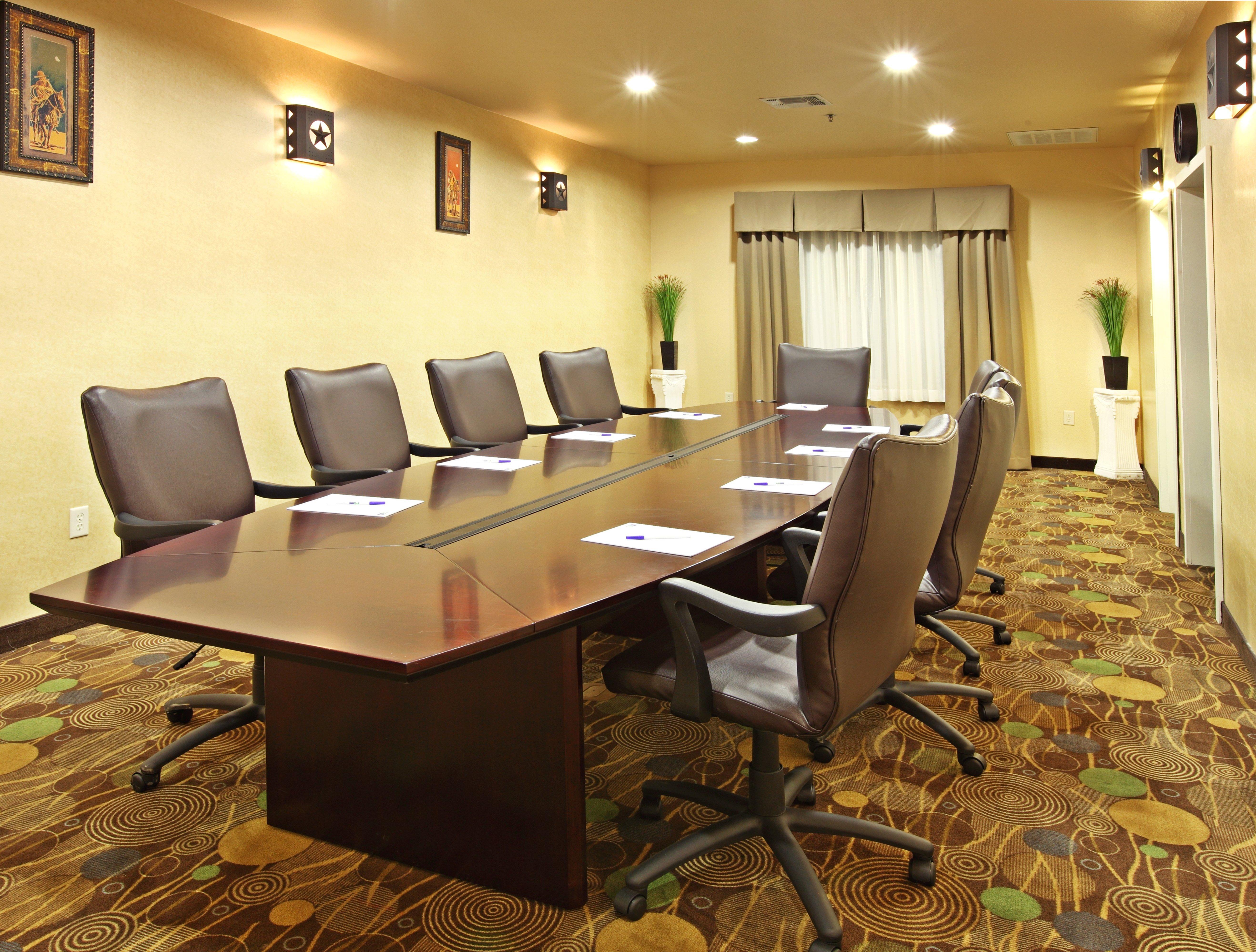 Holiday Inn Express Hotel & Suites Marshall By Ihg Зручності фото
