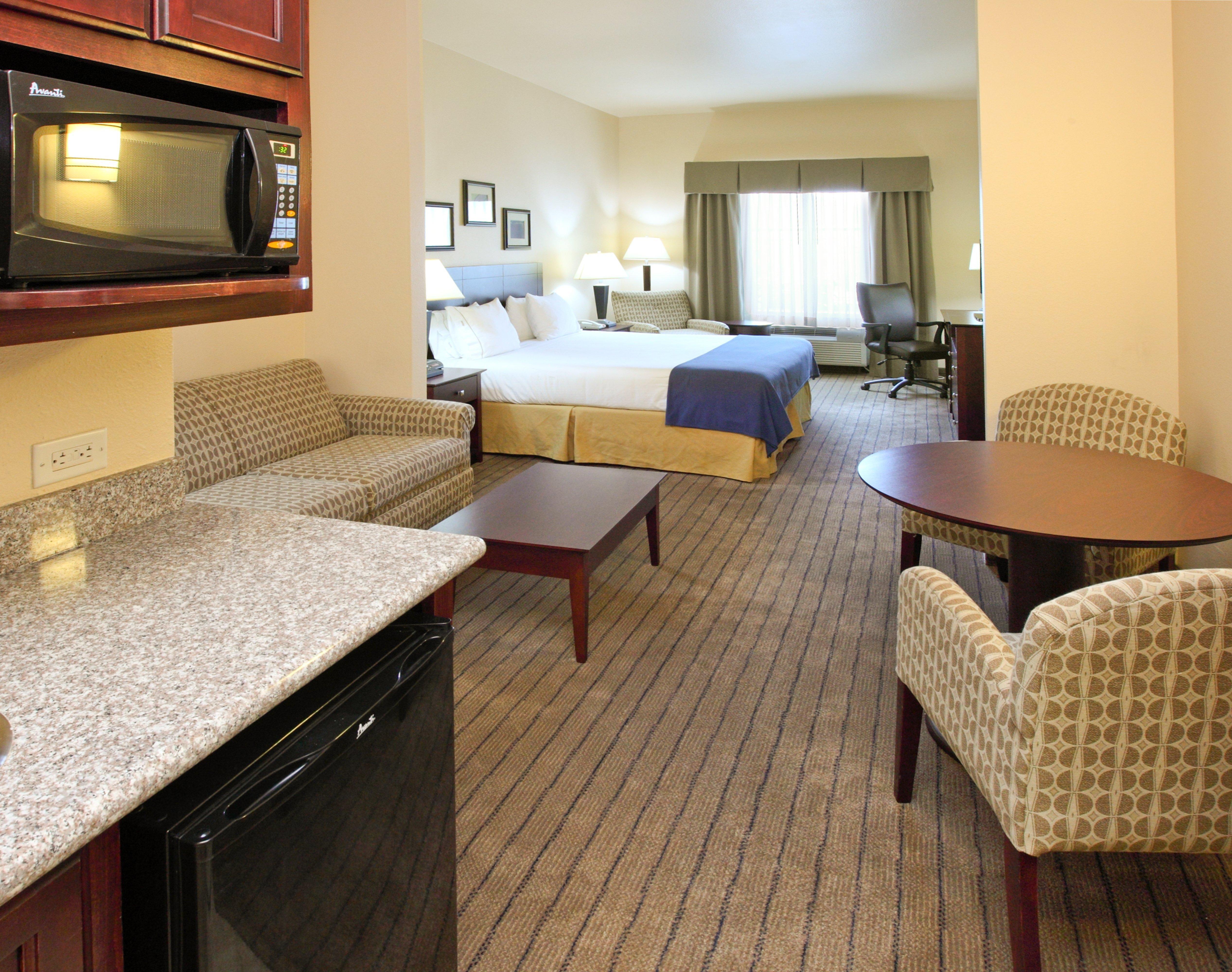 Holiday Inn Express Hotel & Suites Marshall By Ihg Екстер'єр фото
