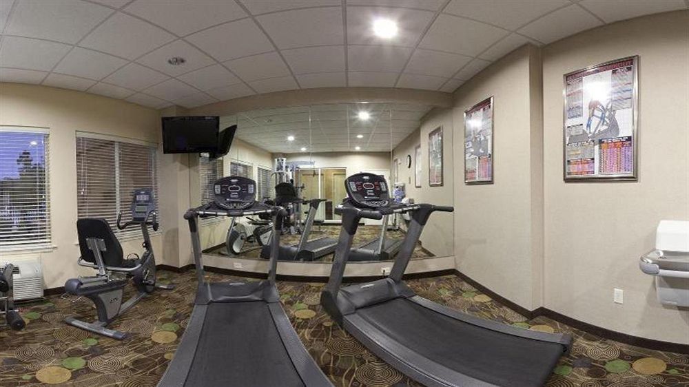Holiday Inn Express Hotel & Suites Marshall By Ihg Екстер'єр фото